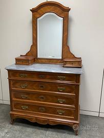 Comò di inizio 900 con specchio