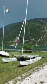 Catamarano HobieCat 14 e carrello stradale