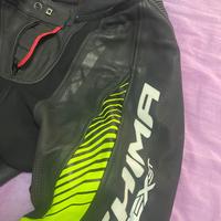 pantaloni in pelle moto