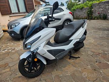 kymco Xtown 300