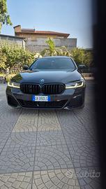 BMW Serie 5(G30/31/F90) - 2022