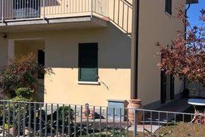 Casa indipendente di 110 m² con 4 locali e box aut