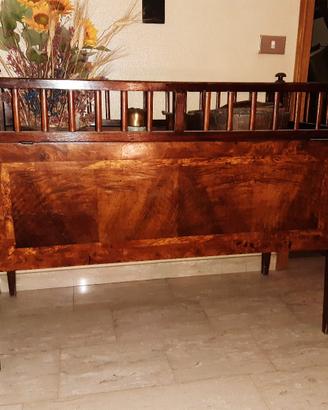 Culla in legno di noce e olmo del 1800