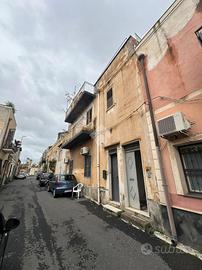 3 LOCALI A CATANIA