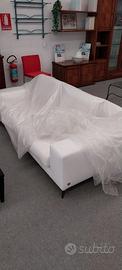 Divano BUSNELLI bianco misura 214.