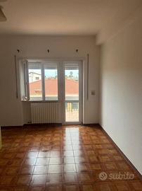 ARDEA QUADRILOCALE ARREDATO Con BALCONE PERIMETRAL