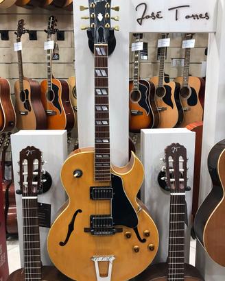 Chitarra semiacustica elettrifica Gibson ES-175 D