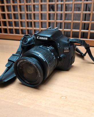 Reflex Canon eos 600D +Obiettivo 18-55 mm
