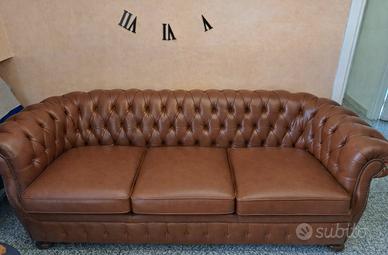 Divano Chesterfield in vera pelle