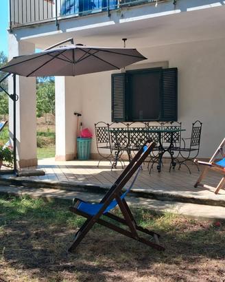 Nel Cilento ad Ascea, casa con giardino e barbecue