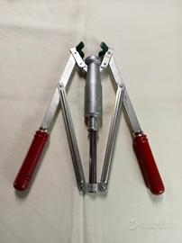 Tappatrice per tappi di sughero