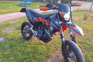 ktm 690 SMC 2008