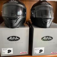 Coppia di caschi moto AIROH SPARK (anche singolo)