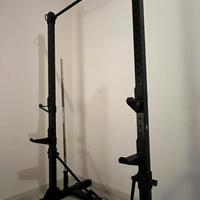 Rack palestra completo di accessori e pesi