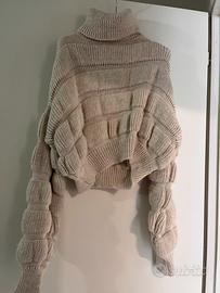 Maglione crop a collo alto