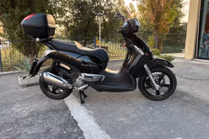 Aprilia Scarabeo 300 Special