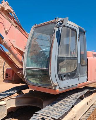 Escavatore EX215
