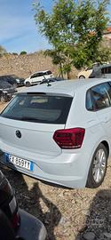 volkswagen polo 1.0 tsi incidentata