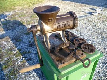 Tritacarne manuale "Alpina 22"