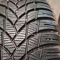 Pneumatici invernali 215 55 R17