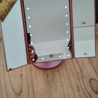 Specchio trucco ingranditore