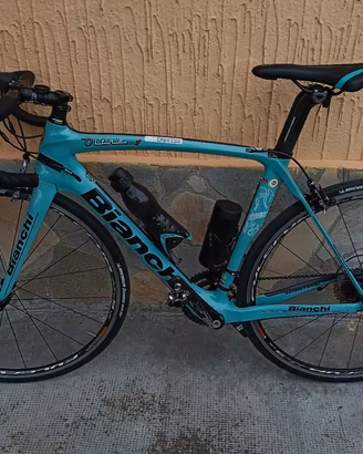 bicicletta in carbonio bianchi 