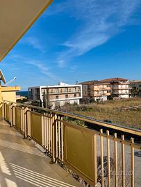 Bilocale ristrutturato e luminoso - Villaggio Si