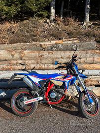 Beta RR 125 4T Motard R – Pari al nuovo