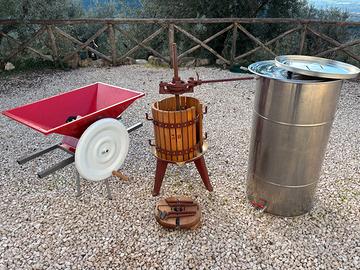 Torchio  Contenitore Inox  Pigiatrice