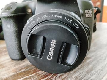 Canon EOS 70D più obbiettivo Canon 50 mm 1.8 fisso