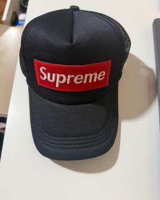 cappello supreme trucker cap nero logo box
