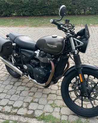 Triumph Speed twin 900