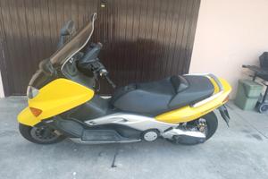 Yamaha T Max - 2001