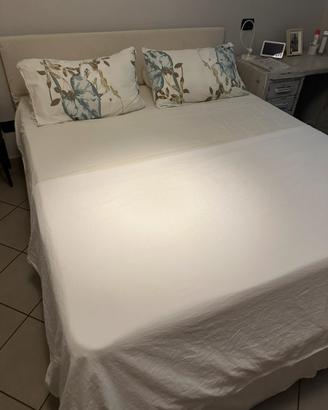Letto matrimoniale con contenitore