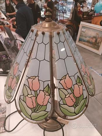 lampada a tocco