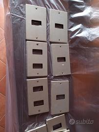 Placche metalliche per interruttori bticino