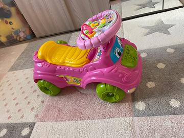 Macchina cavalcabile per bambini