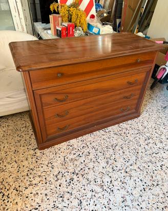 Cassettiera con specchio