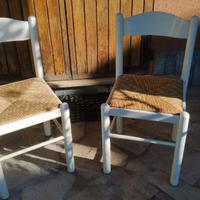 Sedie in legno con seduta in paglia