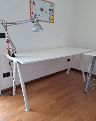 scrivanie Ikea bianche