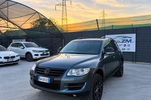 Volkswagen Touareg 3.0/240CV V6 TDI DPF tip. Execu