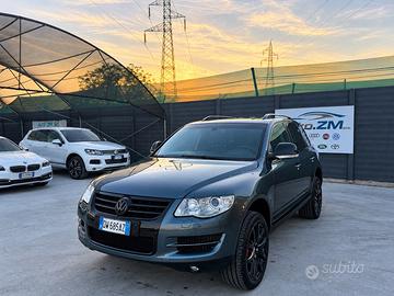 Volkswagen Touareg 3.0/240CV V6 TDI DPF tip. Execu