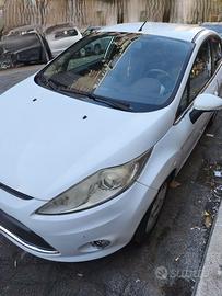 Fiesta 1.4 5 porte Bz.-GPL Titanium