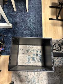 Rack vuoto 8Unità