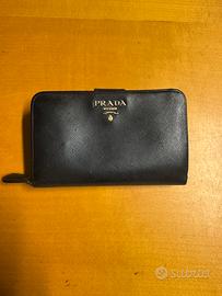 Portafoglio prada