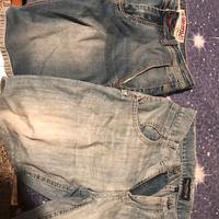 Jeans corti estivi e lunghi punk metal tapezzati