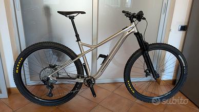 Orbea
Orbea Laufey H10 - front enduro taglia L