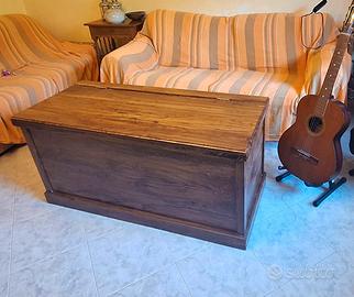 cassapanca  in legno di olivo