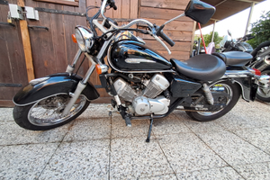 Honda Shadow Vt125