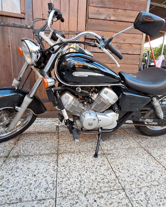 Honda Shadow Vt125
